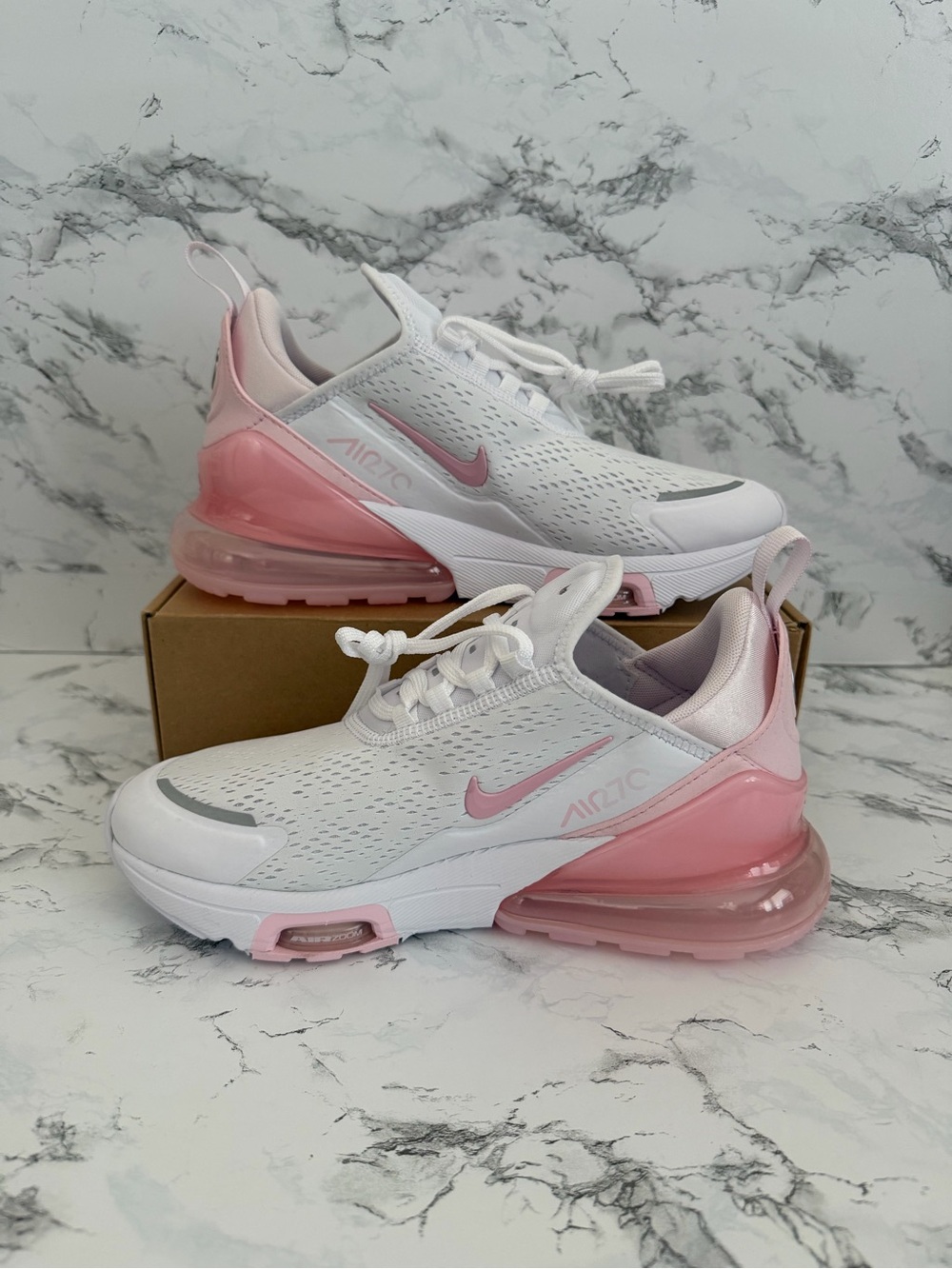 Nike Air Max 270 Premium Pink Foam Athletic Shoes Casual IO9884 Women’s Size 9.5 - Picture 2 of 8